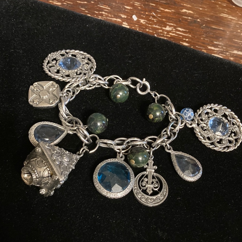 Unsigned Arthur Pepper Mode Art charm bracelet . Vintage pewter tone Bakelite